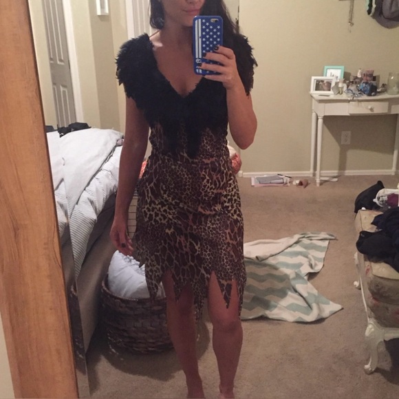 Women’s jungle girl or cat costume. - Picture 1 of 9